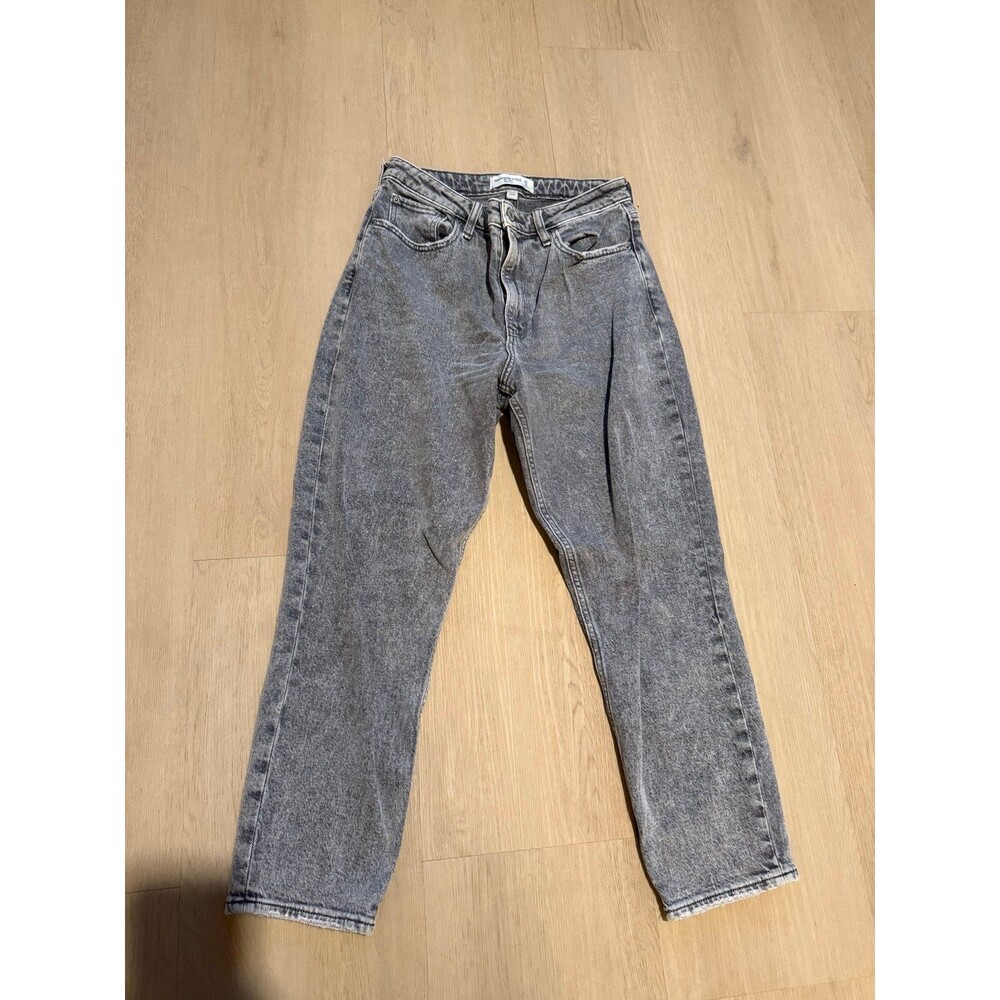Women’s High Rise Mom Jean